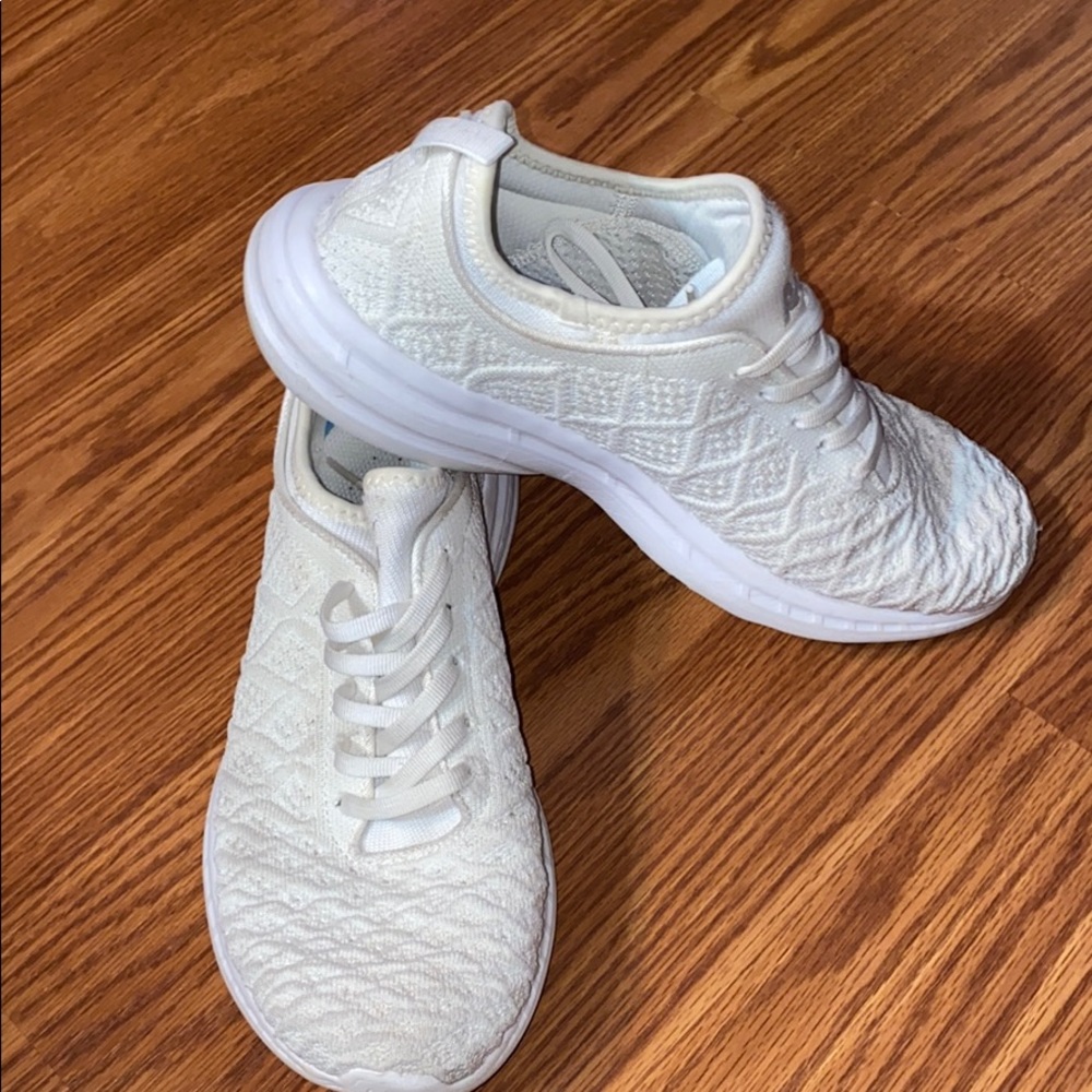 APL Techloom Phantom